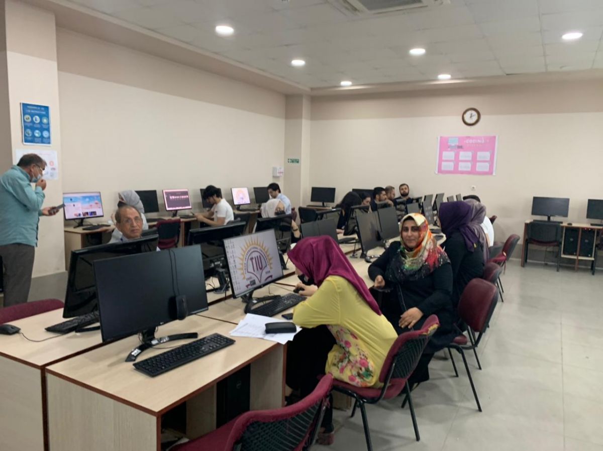 "Photoshop for Beginners" Workshop | Interior Design Department