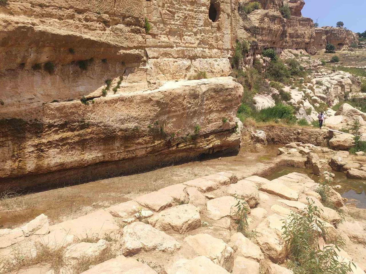 eological field trip, Khanas district, sedimentary rocks, stratigraphy, petroleum geology, source rocks, structural traps, Petroleum and Mining Engineering Department, TIU