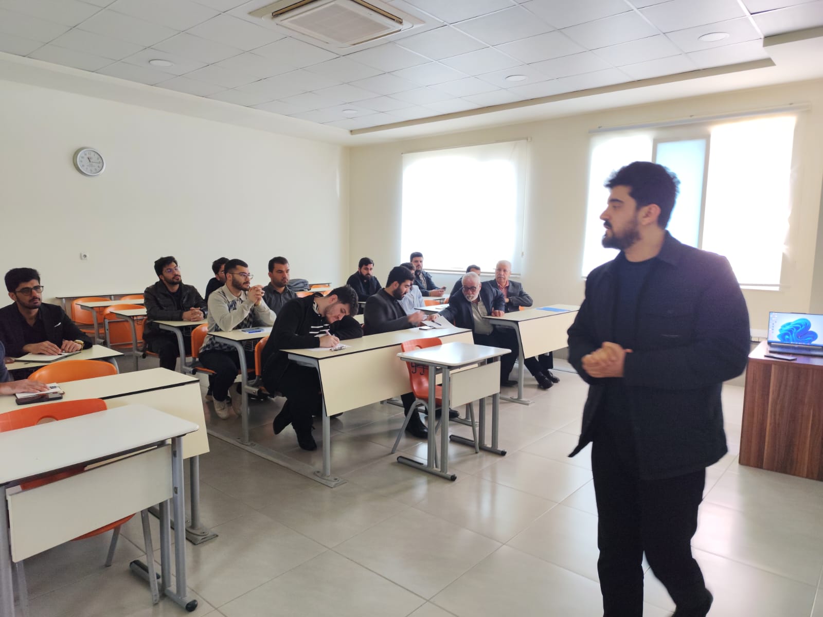 Mr. Omar Farhad Muhammad delivering refinery lecture